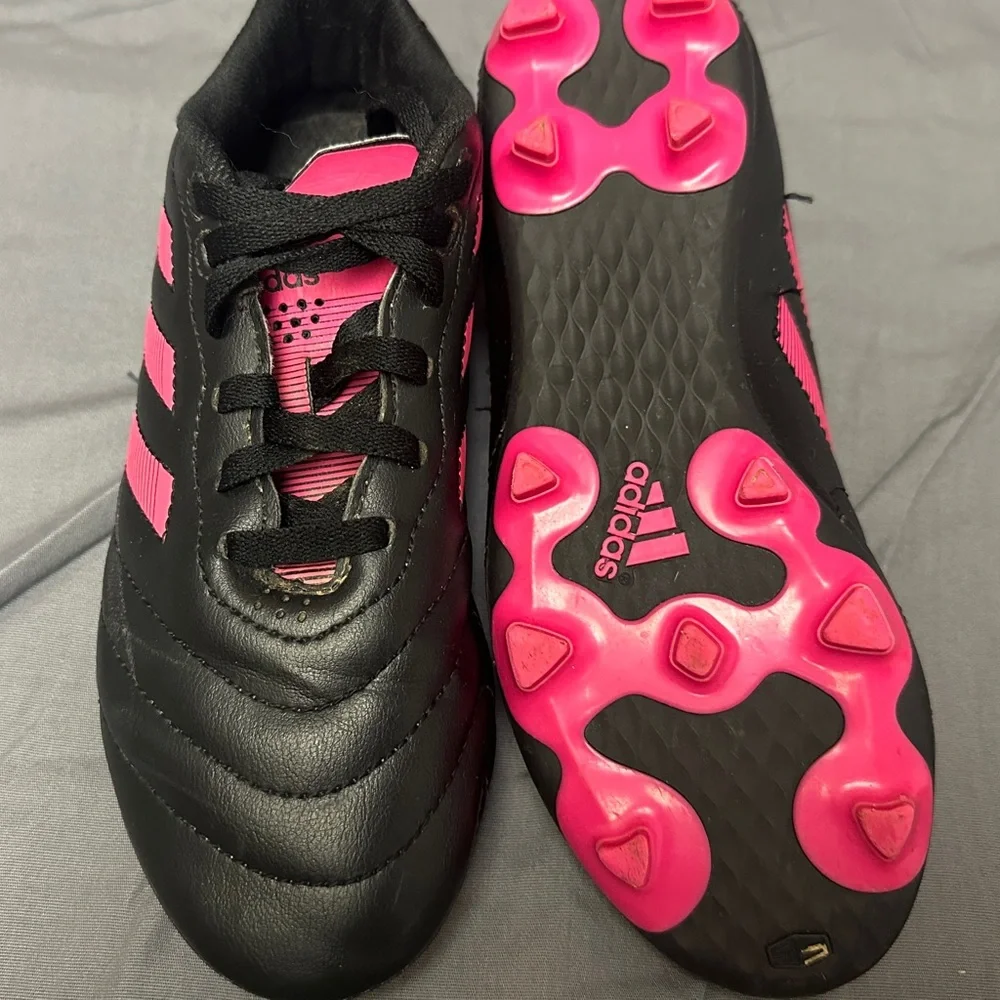 Adidas Black and Pink Soccer Cleats - Picture 4 of 5